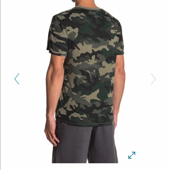 UNISEX Champion Camo Camouflage tee NEW - Picture 2 of 3